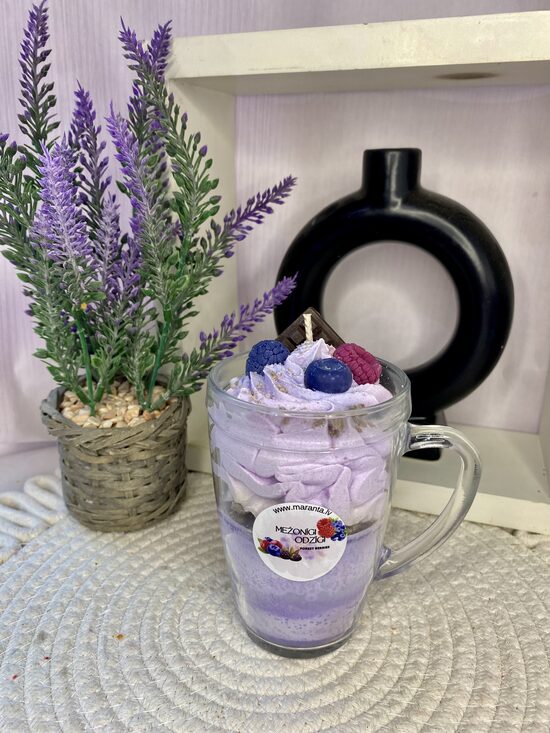 Svece ar meža ogu aromātu